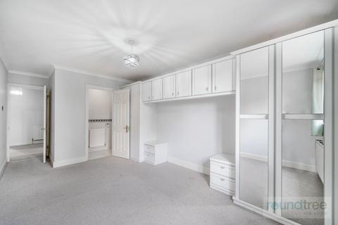 2 bedroom apartment for sale, Ashmoor Lodge, Beech Walk, Mill Hill, NW7