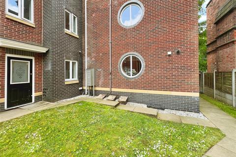 2 bedroom apartment for sale, Elizabeth House, Scholars Court, Stoke-On-Trent