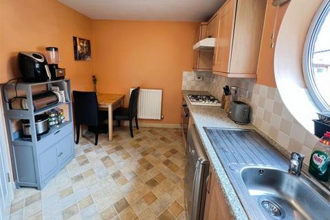 2 bedroom apartment for sale, Elizabeth House, Scholars Court, Stoke-On-Trent