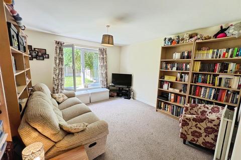 2 bedroom apartment for sale, Elizabeth House, Scholars Court, Stoke-On-Trent