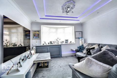 5 Grays End Close, Grays, RM17 5QR