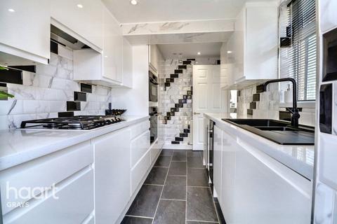 5 Grays End Close, Grays, RM17 5QR