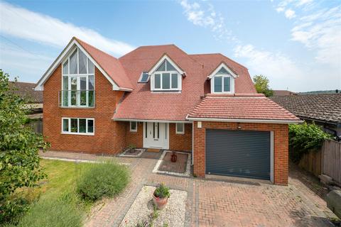 5 bedroom detached house for sale, Hodgson Road, Seasalter, Whitstable