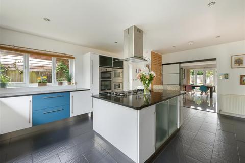 5 bedroom detached house for sale, Hodgson Road, Seasalter, Whitstable
