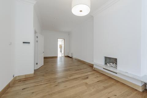 undefined, Aynhoe Road, London, W14