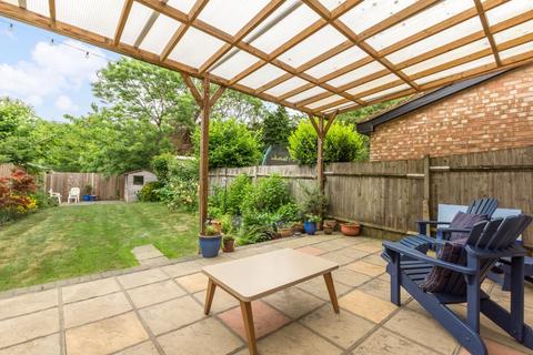 3 bedroom end of terrace house for sale, Sibthorpe Road, London
