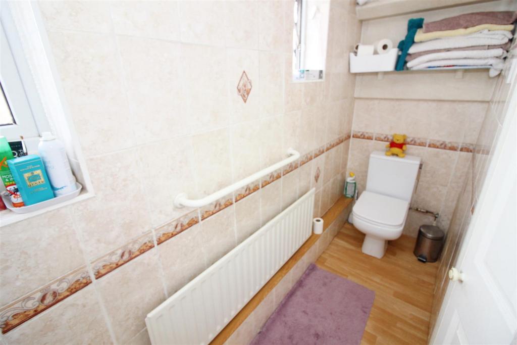 Bathroom (2).jpeg