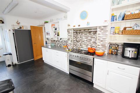 4 bedroom detached house for sale, Shaftesbury Avenue, Sandiacre