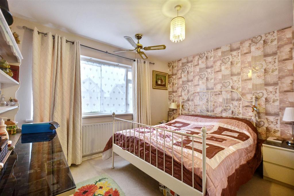 Bedroom 1 1.jpeg