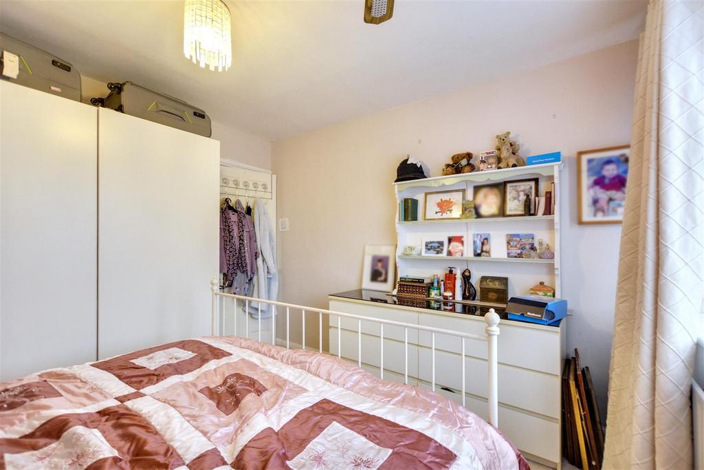 Bedroom 1 2.jpeg