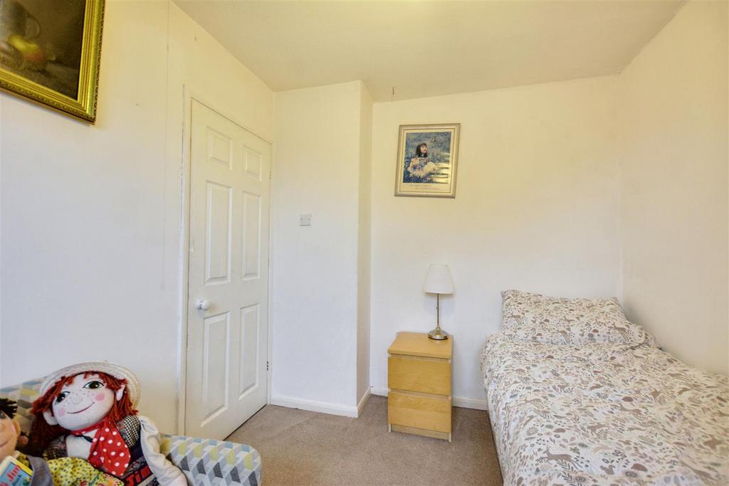 Bedroom 2 2.jpeg