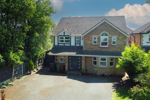 5 bedroom detached house for sale, Sycamore Chase, Pudsey
