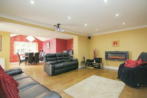 undefined, Sycamore Chase, Pudsey