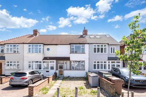 16 Boscombe Road, Worcester Park, KT4 8PL