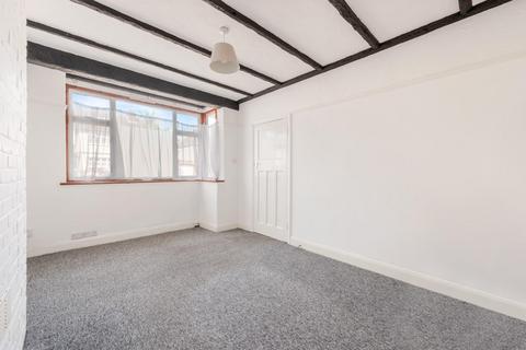16 Boscombe Road, Worcester Park, KT4 8PL