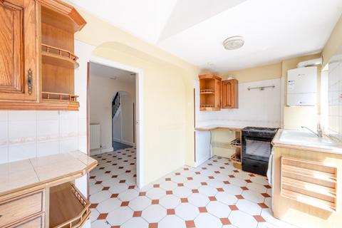 16 Boscombe Road, Worcester Park, KT4 8PL
