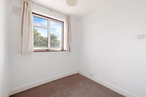 16 Boscombe Road, Worcester Park, KT4 8PL