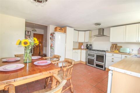 18 Whiterow Park, Trowbridge, BA14 0EG