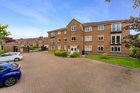 2 bedroom flat for sale, Castle Hey Close, Unsworth