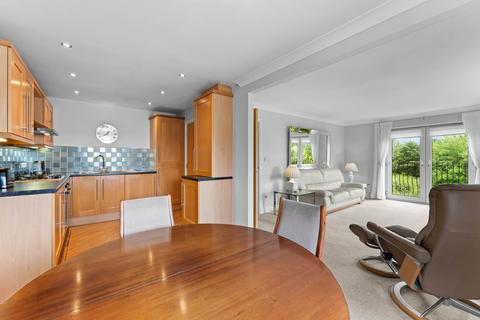 37 Castle Hey Close, Bury, BL9 8JQ