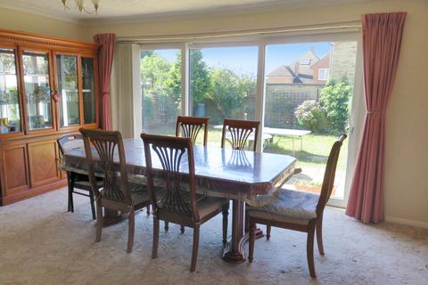 5 bedroom detached house for sale, Betchworth Avenue, Reading