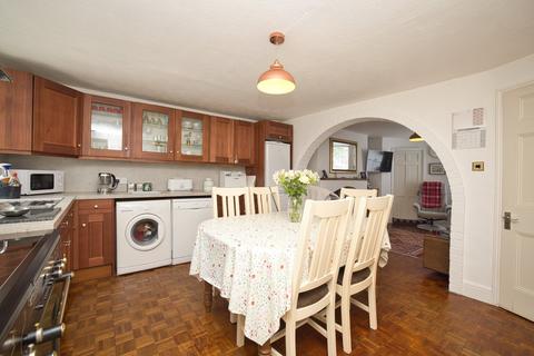 6 Guildford Lawn, Ramsgate, CT11 9AY