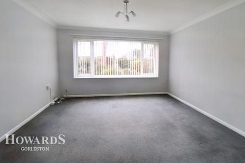 3 bedroom detached bungalow for sale, Lawyer Corys, Gorleston