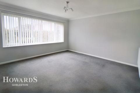3 bedroom detached bungalow for sale, Lawyer Corys, Gorleston