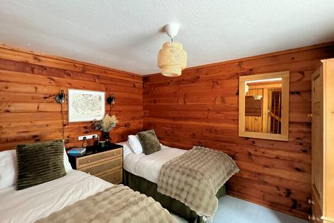 3 bedroom lodge for sale, 11 Barend, Sandyhills