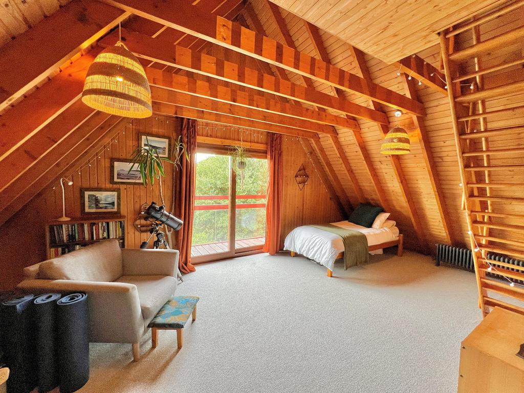 11 Barend, Sandyhills - Williamson and Henry
