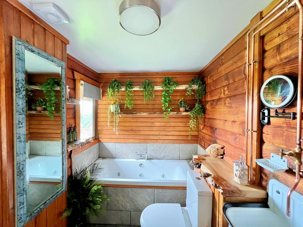 11 Barend, Sandyhills - Williamson and Henry