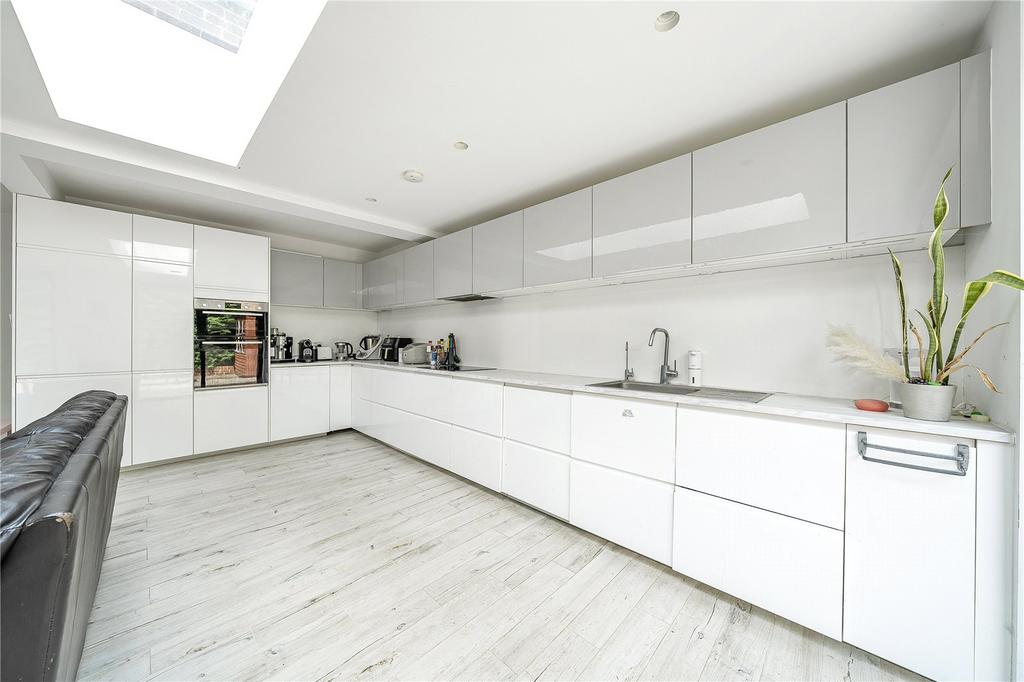 Reception/Kitchen