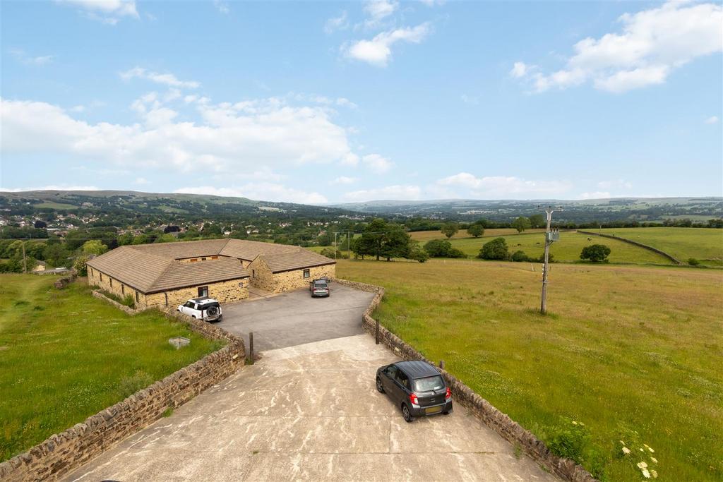 Access road main house