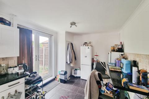 2 bedroom semi-detached house for sale, Acacia Road, Doncaster DN4