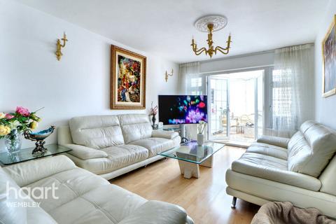 3 bedroom semi-detached house for sale, Barn Hill Estate