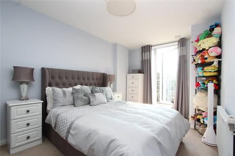 2 bedroom penthouse for sale, Lankaster Gardens, London, N2