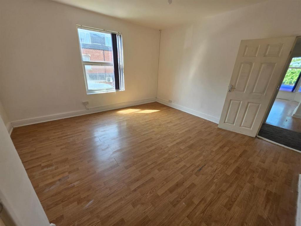 Bedroom 3.jpg