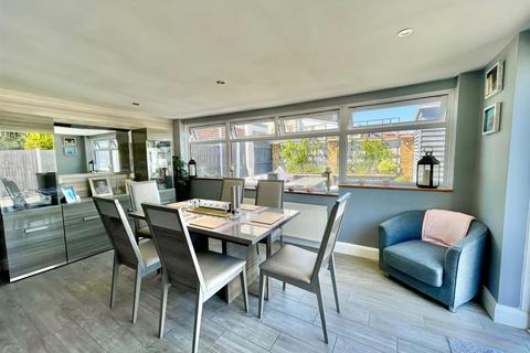 3 bedroom semi-detached house for sale, Hillcrest Road, Newhaven