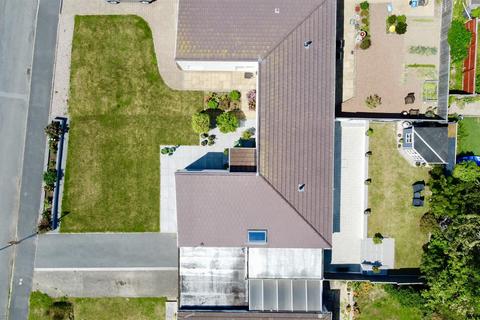 3 bedroom bungalow for sale, Homer Road, Braunton EX33