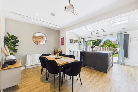 undefined, Westfield Rise, Hessle