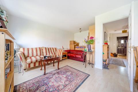7 Chestnut View, Alvescot, Bampton, OX18 2QG