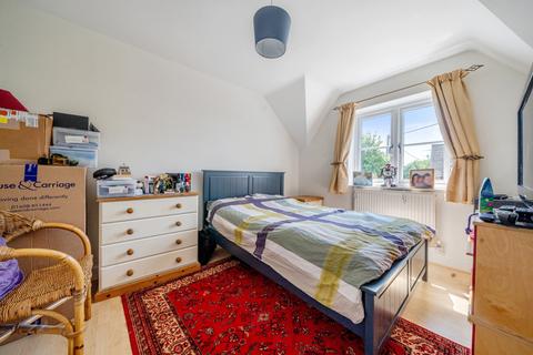 7 Chestnut View, Alvescot, Bampton, OX18 2QG