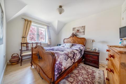 7 Chestnut View, Alvescot, Bampton, OX18 2QG
