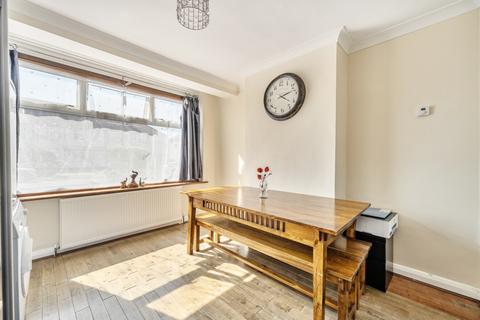 167 Henley Avenue, Cheam, Sutton, SM3 9SD