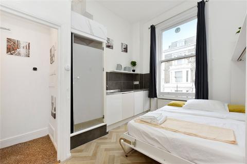 Studio to rent, Castletown Road, London W14