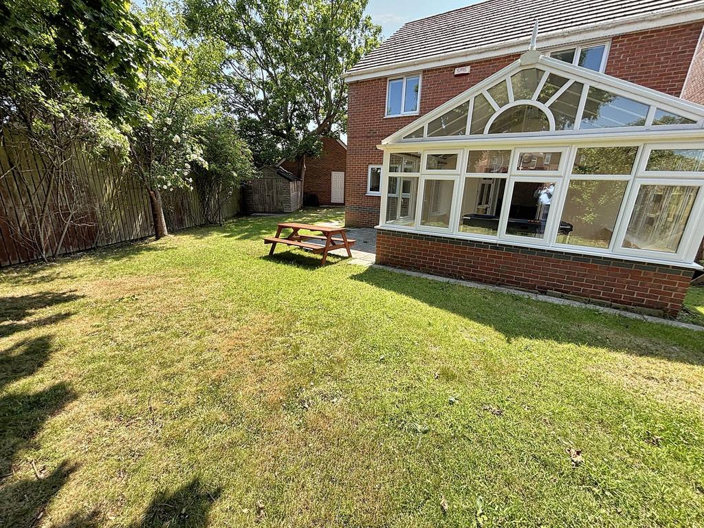 House in Newcastle upon Tyne, Blakelaw, Kenton - View 2