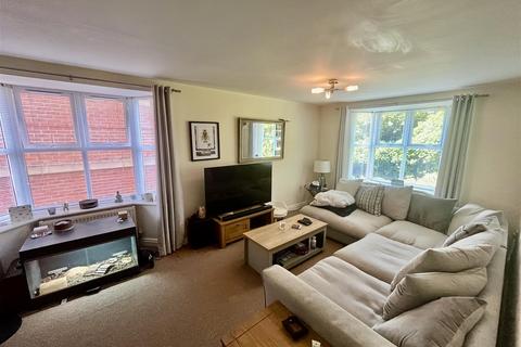 2 bedroom flat for sale, Oakhurst Gardens, Prestwich, Manchester