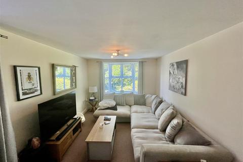 2 bedroom flat for sale, Oakhurst Gardens, Prestwich, Manchester