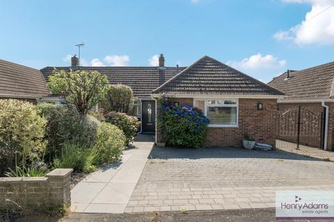 2 bedroom bungalow for sale, Pinewood Avenue, Havant, PO9
