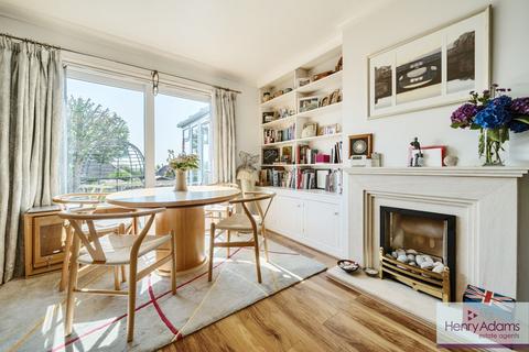 2 bedroom bungalow for sale, Pinewood Avenue, Havant, PO9